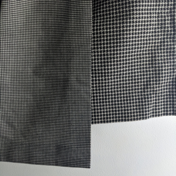 Club Monaco Skirt - Picture 2 of 3